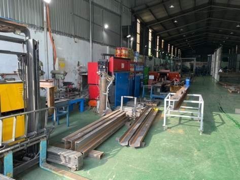 Material Cutting Booth