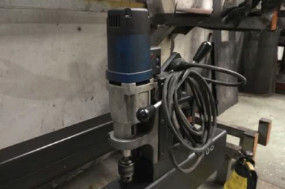 Magnetic drilling machine